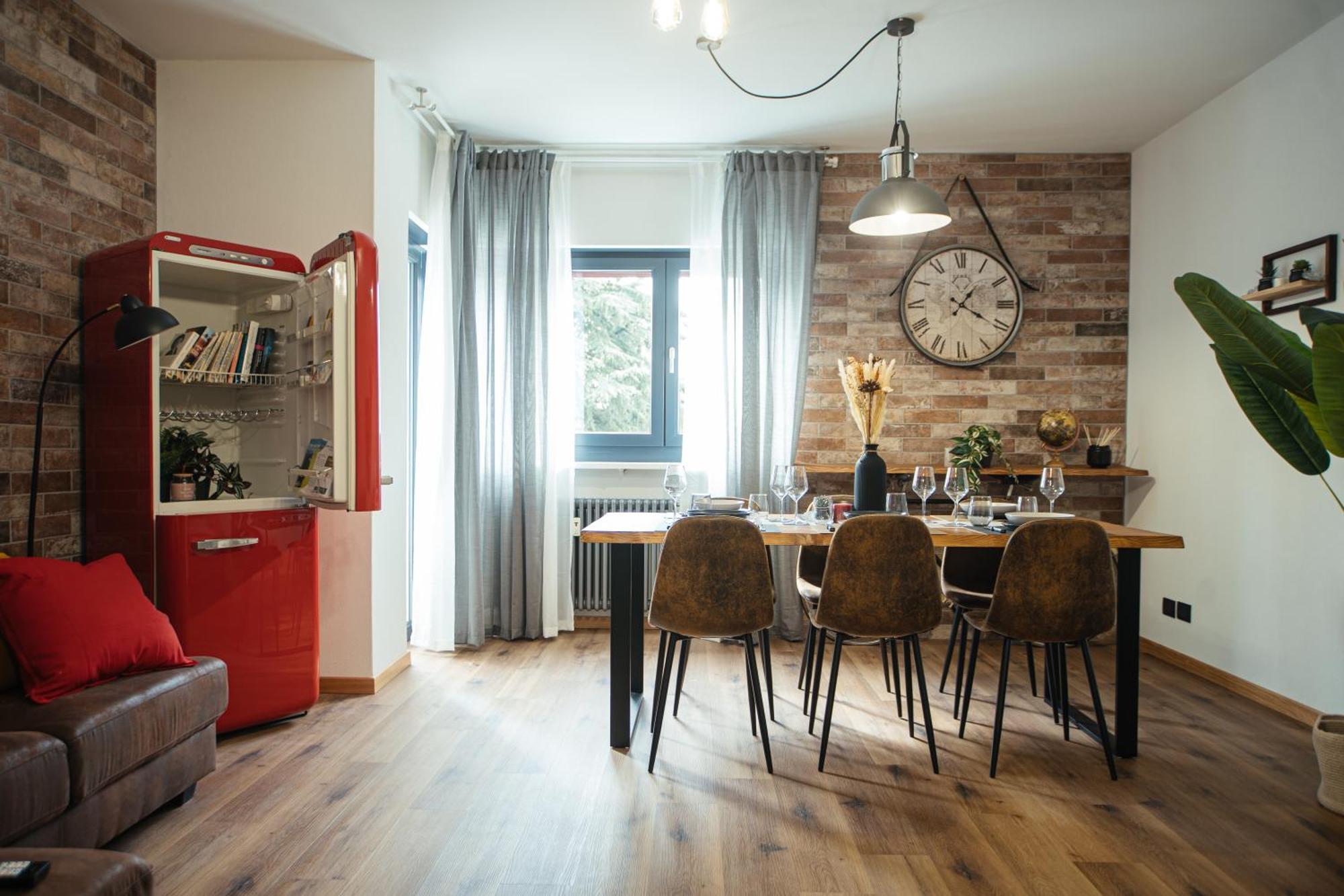 The Brick 194, 7 Posti Letto, Parcheggio E Posto Bici Apartment Udine Bagian luar foto